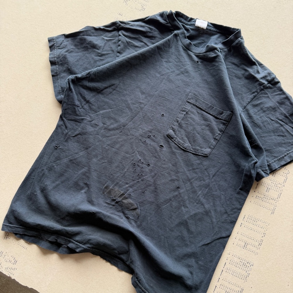 Vintage 90's Thrashed Faded Pocket T-shirt